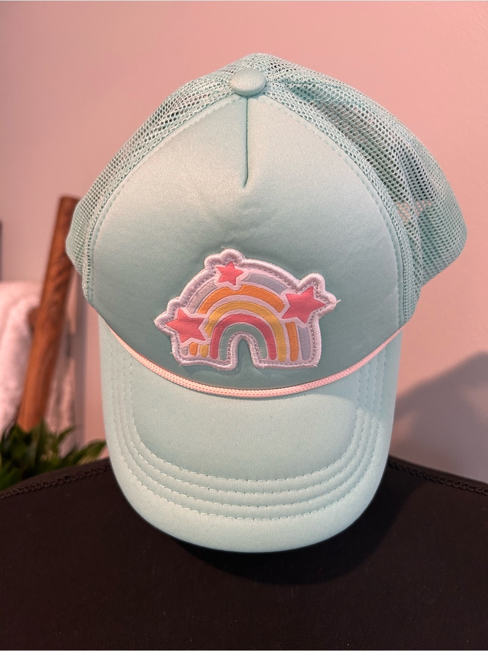 XOXO Magpies Kids Smiley Logo Trucker Hat in Mint